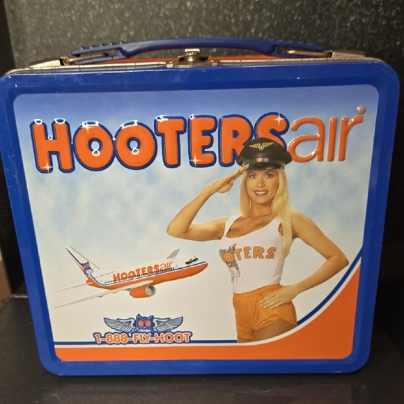 Rare Hooters Air Blue and Orange Lunchbox with Thermos And Hat - Picture 2 of 10
